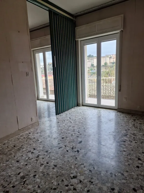 Affascinante appartamento in via Colajanni — € 90.000