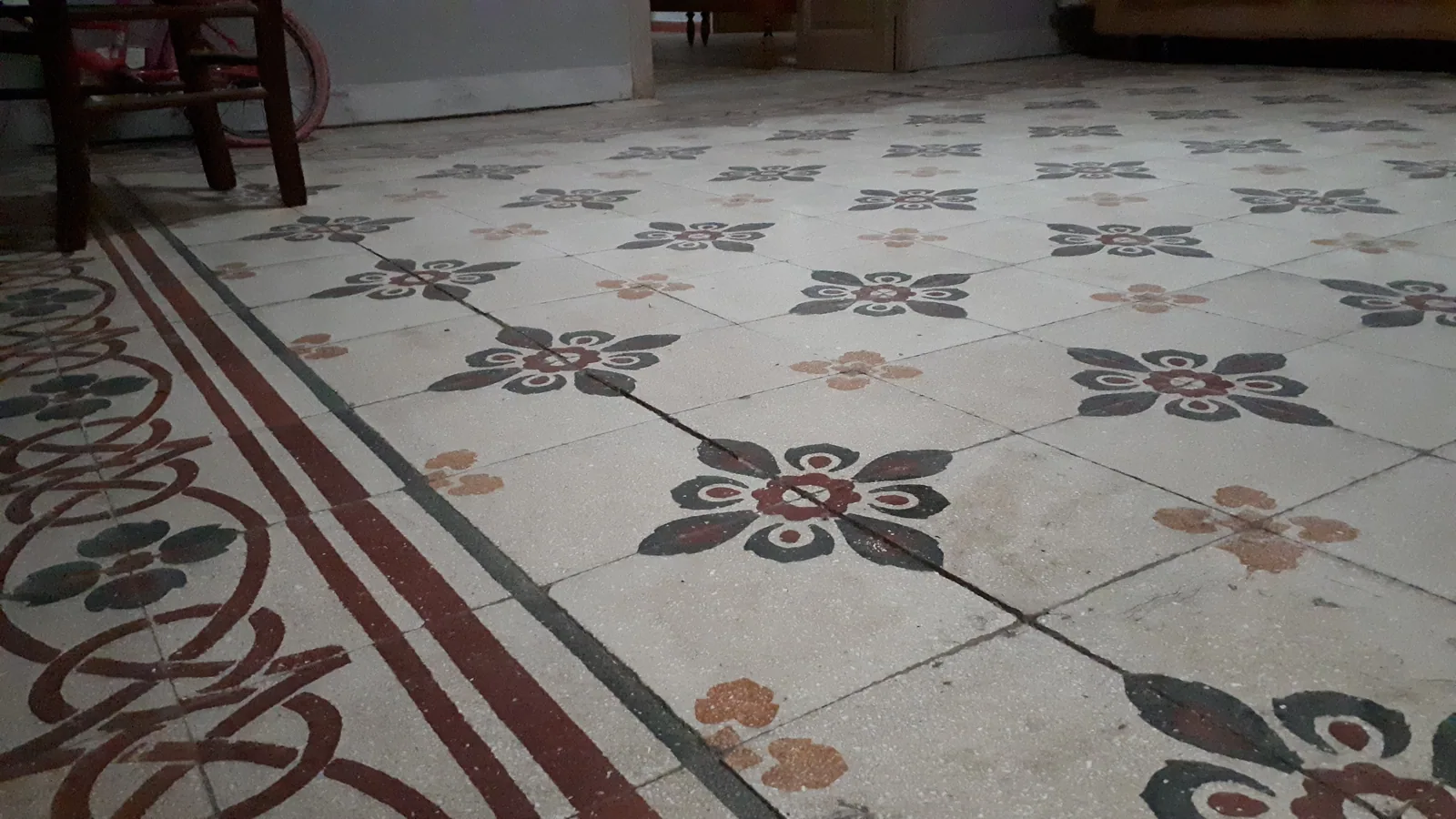 Appartamento in palazzo storico dell'800 con garage