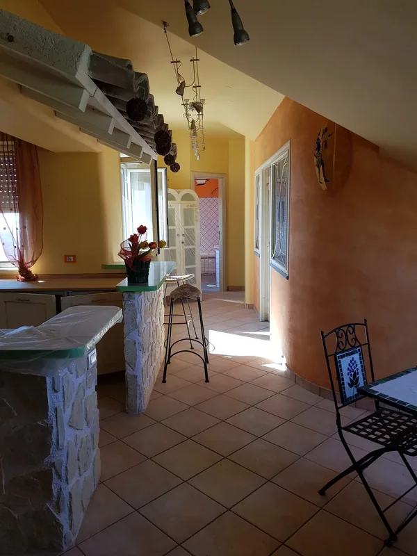Mansarda ristrutturata a San Cataldo — Trattativa riservata