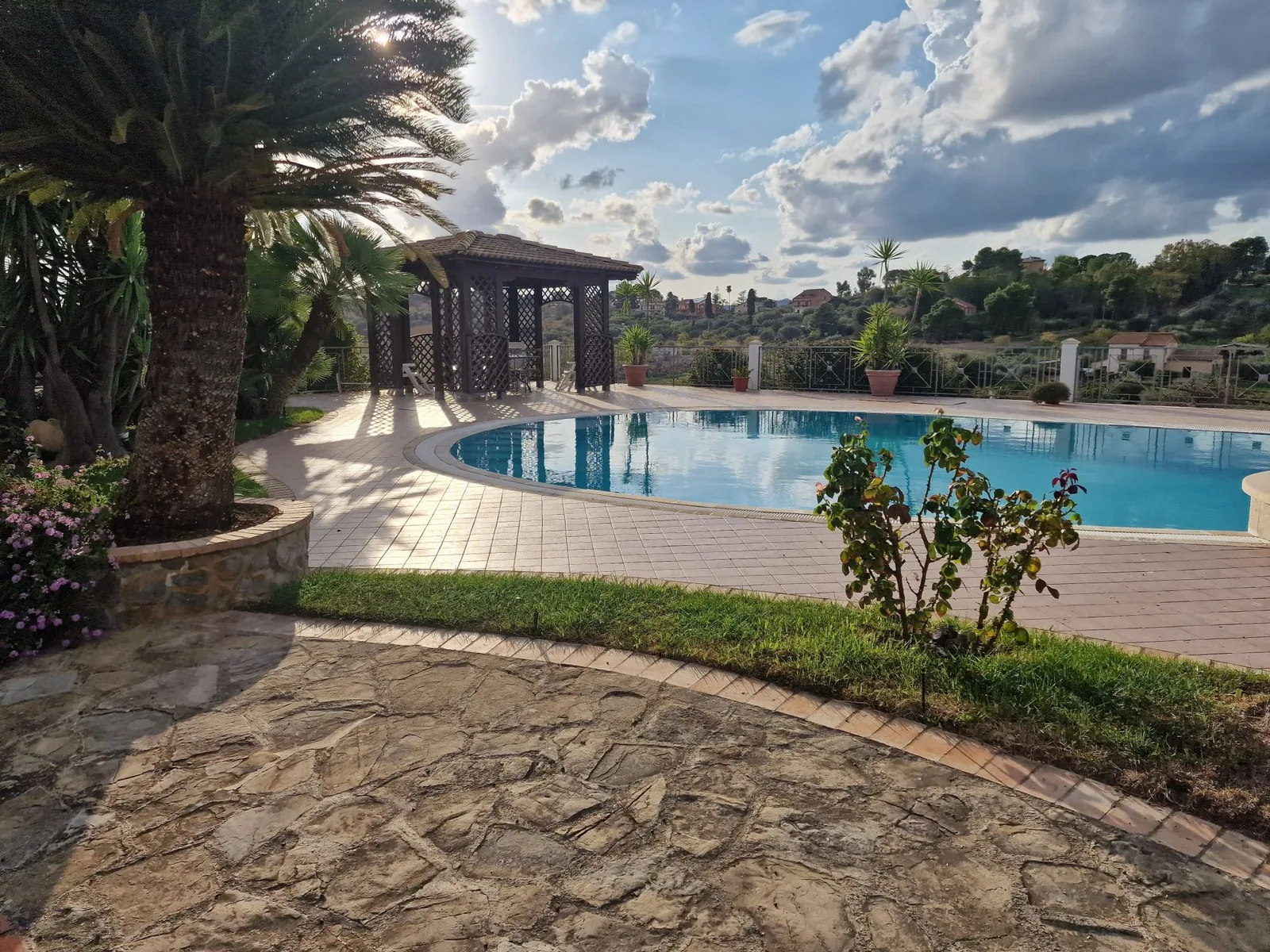 Magnifica villa con piscina