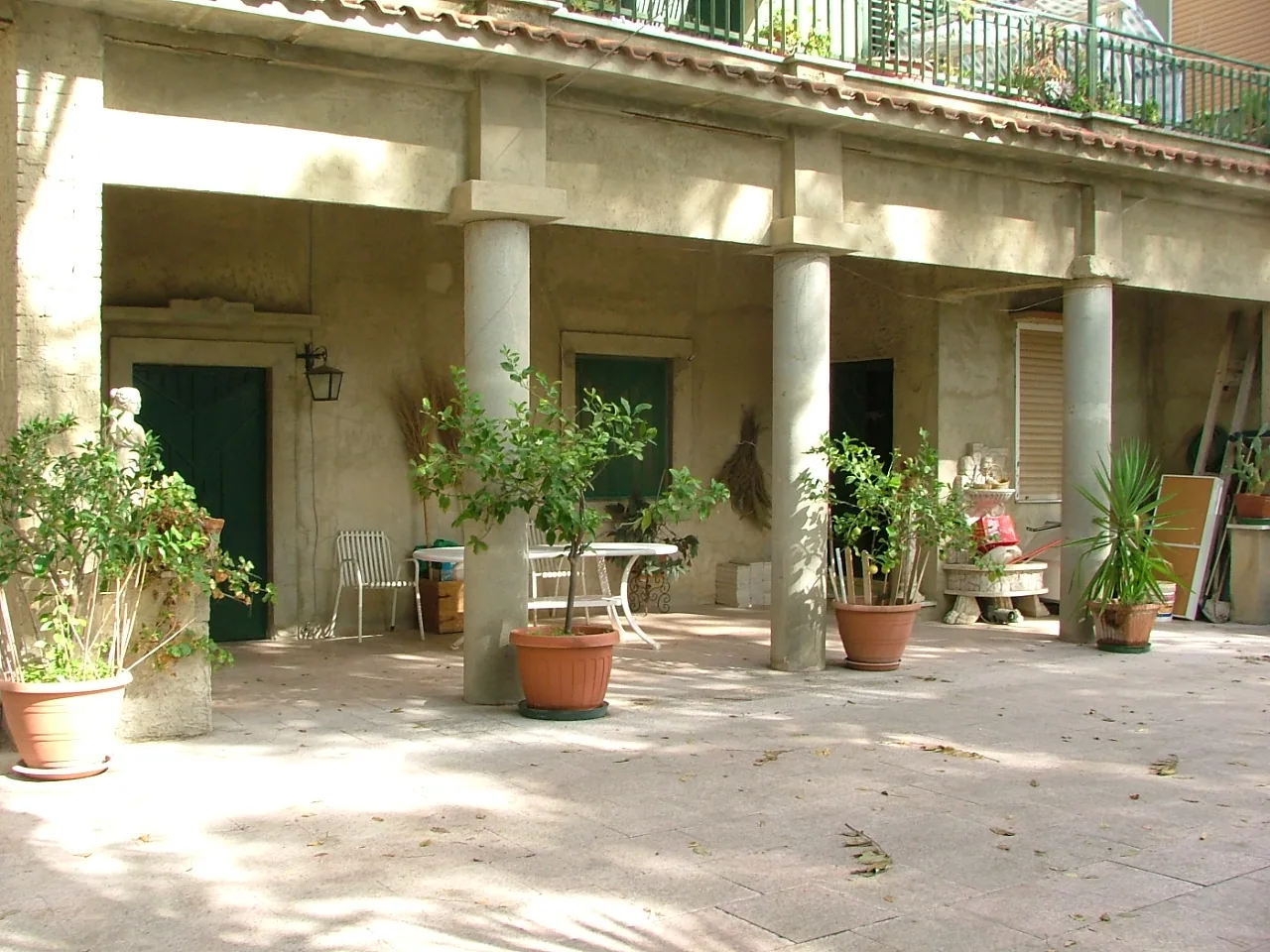 Villa su belvedere per investimento commerciale